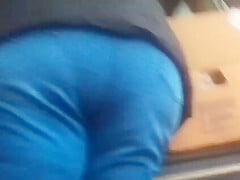 Big candid bbw mature ass in tight jeans